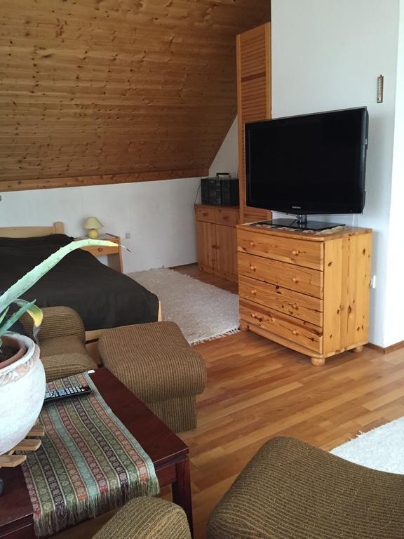 Siraly Apartman Balatonfuzfo Room photo